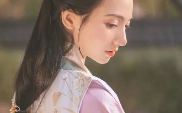 Dusk Beauty Girl