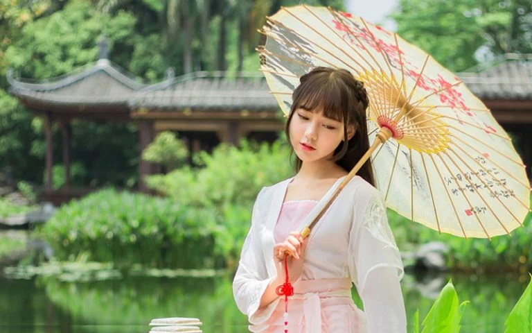 The Origin and Current Situation of Hanfu