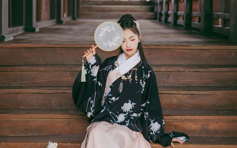 A Brief Introduction to Hanfu's Fans Culture