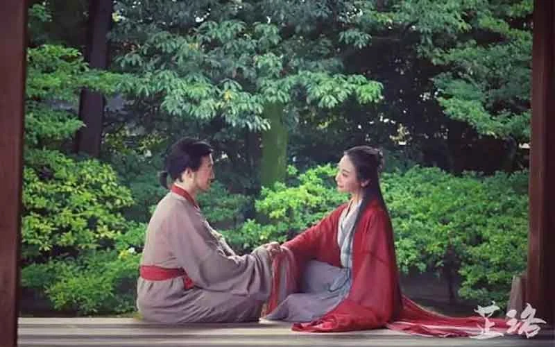Wearing as an angel: Chinese Hanfu in Japan