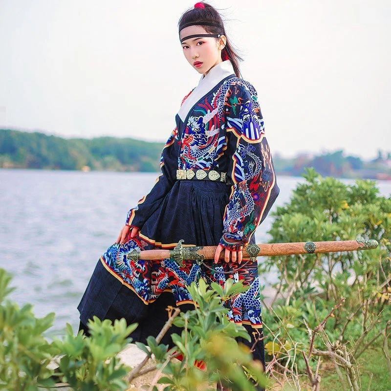 You Need a Flying Fish Robe to Become a Knight-errant