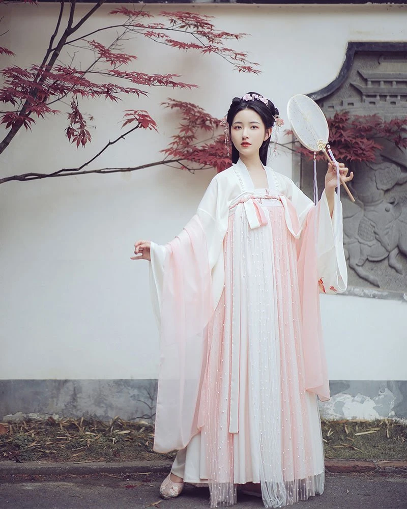 Autumn is Coming? Hanfu for Early Autumn is Ready!