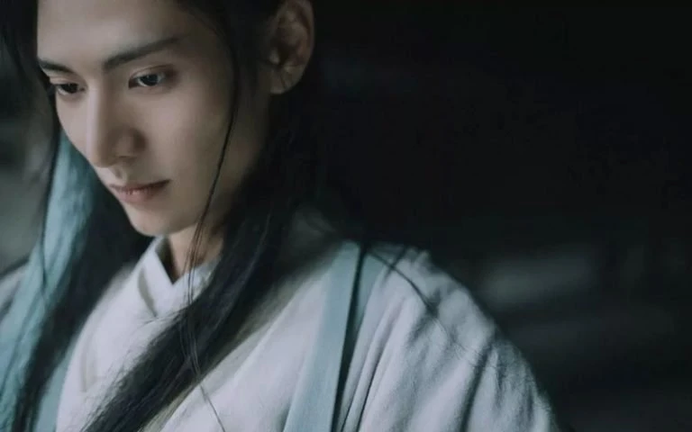 10 Postures that Take Handsome Hanfu Pictures