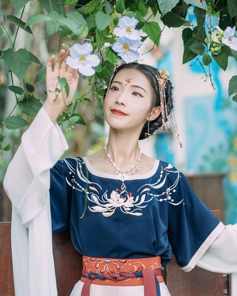 Amazed! Hanfu T-shirts were available in the Tang Dynasty?