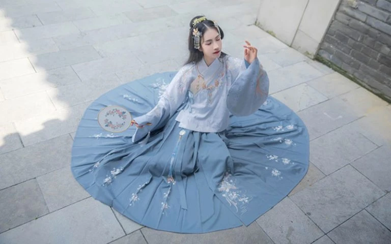 4 Secrets about Hanfu Horse Face Skirt