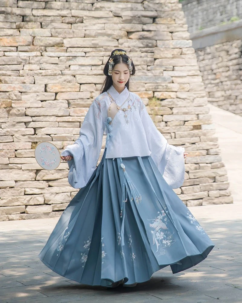 4 Secrets about Hanfu Horse Face Skirt