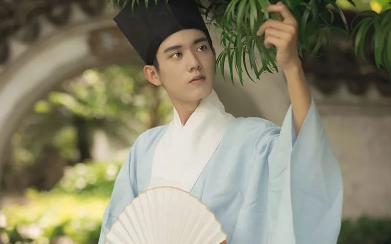 Photo Sharing | Ming Dynasty Youth in Robe