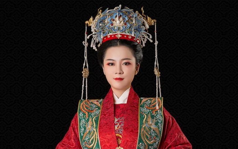 The Most Luxury Ancient Female Chinese Wedding Dress