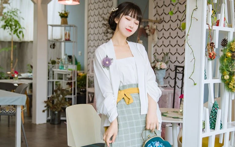 How to Choose Your First Hanfu Dress