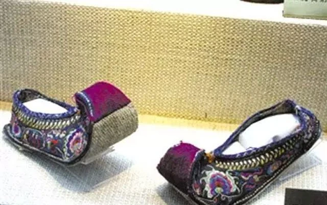 The Secret of the Chinese Ancient Hanfu Shoe Tip