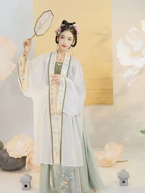 4 Beauty Chinese Girl Costume for Beginners | Song Style Hanfu