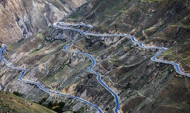 5 Best Self Driving Routes in China