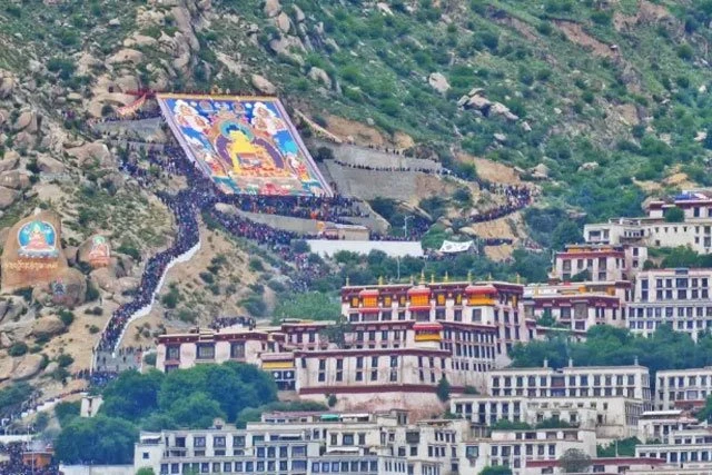 How to Travel by Train from Shanghai to Tibet