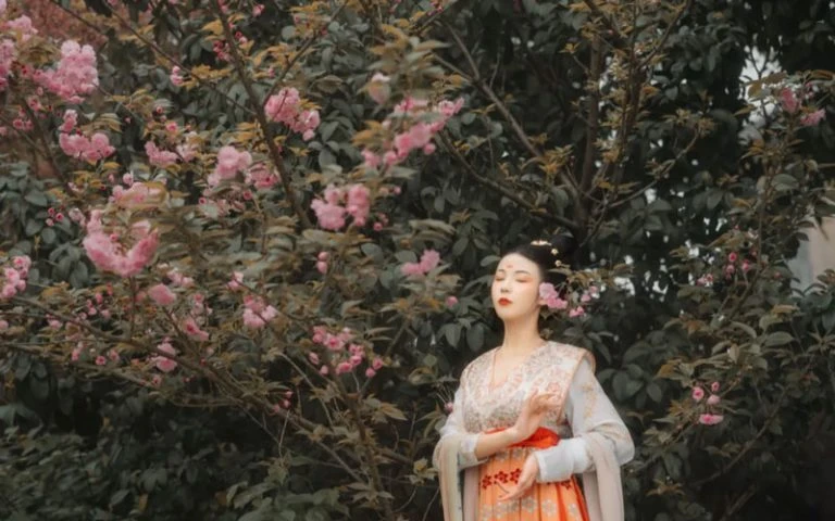 In the Spring, You Can't Miss These Hanfu Photos.