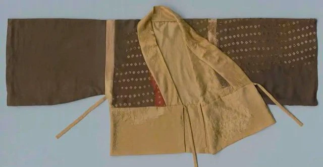3 Types of Traditional Chinese Top