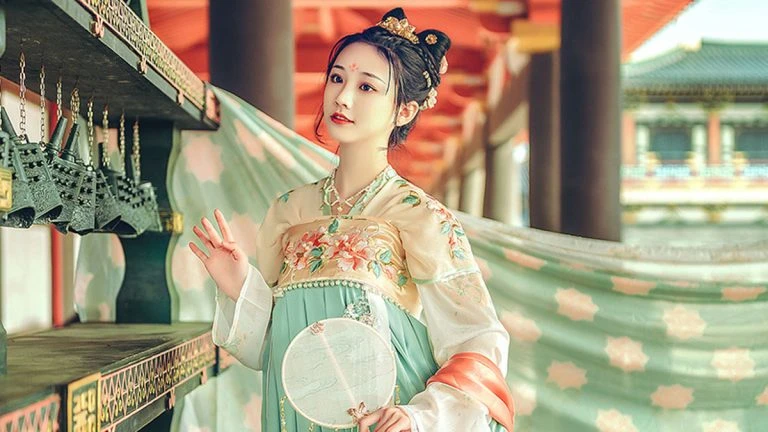 Hanfu Dressing Tutorial - How to Wear a Hezi