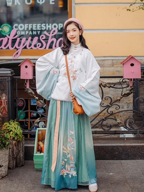 How Can Han Fu Culture Be More Adapted To Modern Society?