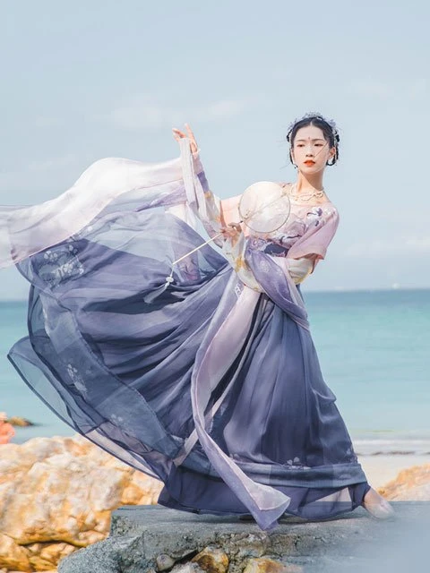 How Can Han Fu Culture Be More Adapted To Modern Society?