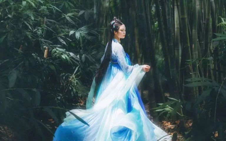 How to Take Care of Your Hanfu (Clean & Storage)