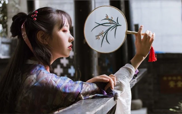 2020 Beautiful Makeup Tutorials for Ancient Chinese Dresses
