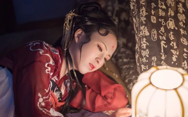 2020 Beautiful Makeup Tutorials for Ancient Chinese Dresses