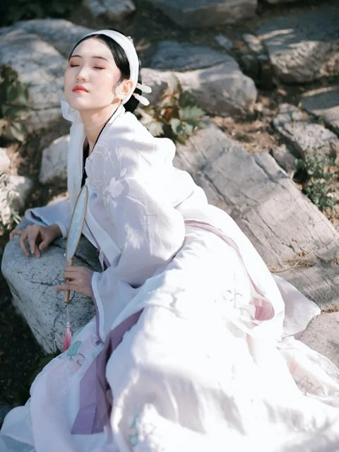 The Legend of the White Snake - Traditional Hanfu Photography
