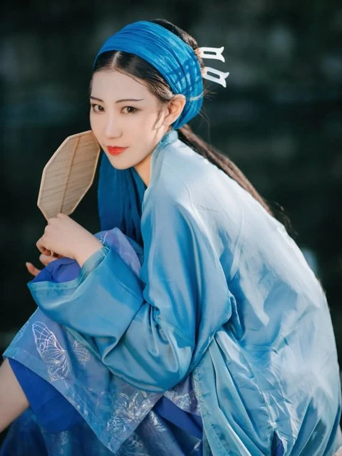 The Legend of the White Snake - Traditional Hanfu Photography