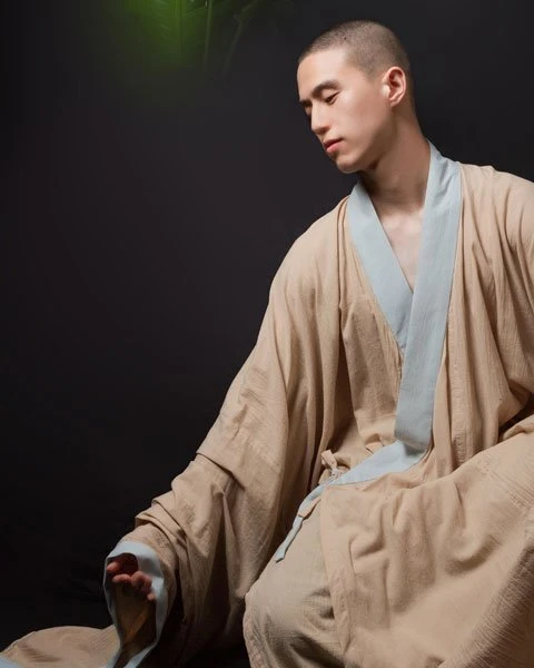 The Most Complete Guide to Washing Hanfu in Summer