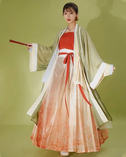 The Most Complete Guide to Washing Hanfu in Summer