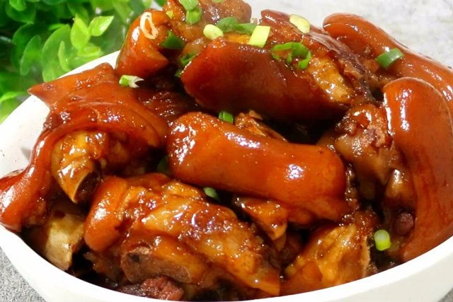 The Real Chinese Food You Should Eat in China