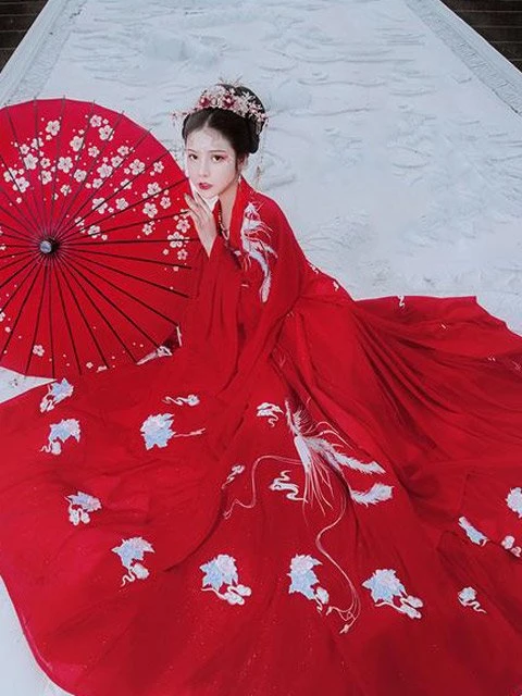 12 Most Gorgeous Traditional Chinese Wedding Dresses