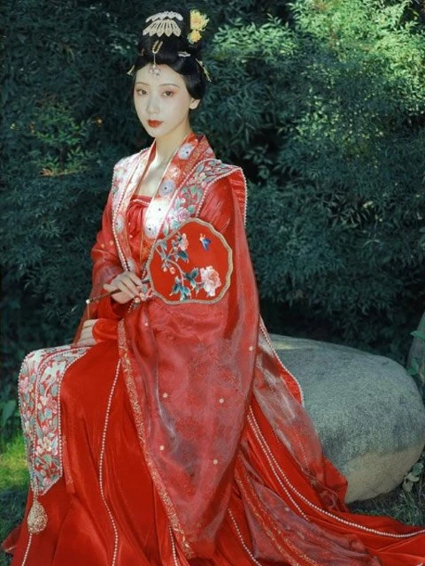12 Most Beautiful Traditional Chinese Wedding Dresses