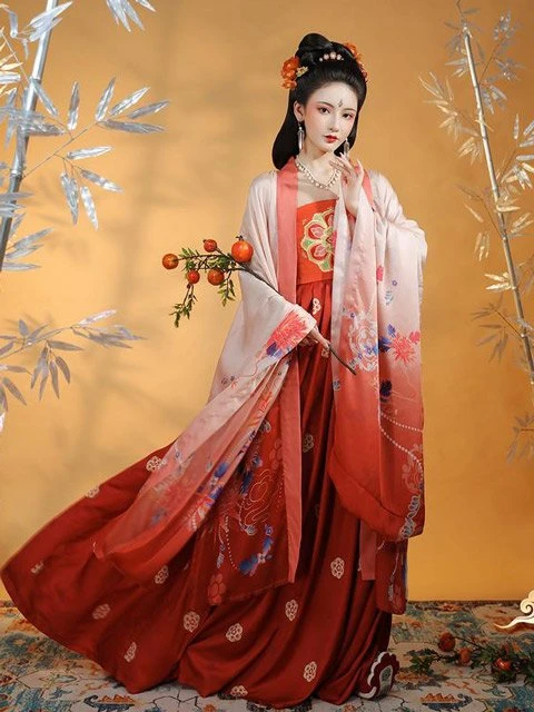12 Most Gorgeous Traditional Chinese Wedding Dresses