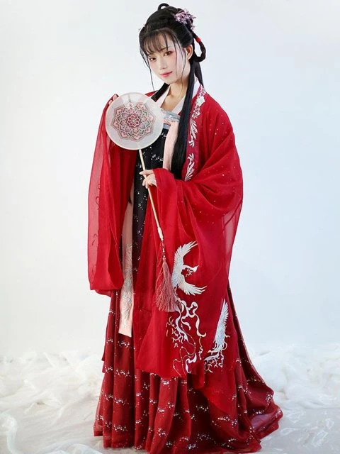 12 Most Gorgeous Traditional Chinese Wedding Dresses
