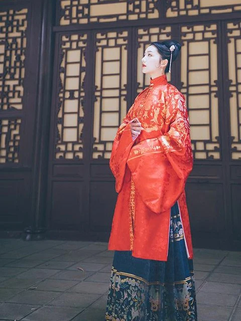 12 Most Gorgeous Traditional Chinese Wedding Dresses
