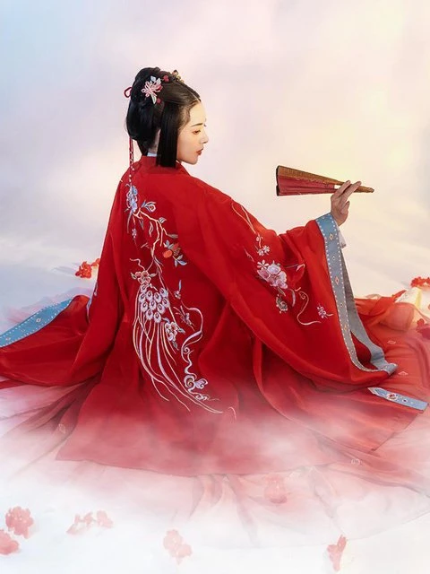 12 Most Gorgeous Traditional Chinese Wedding Dresses