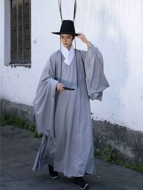 3 Tips for Men to Picking Right Hanfu Style