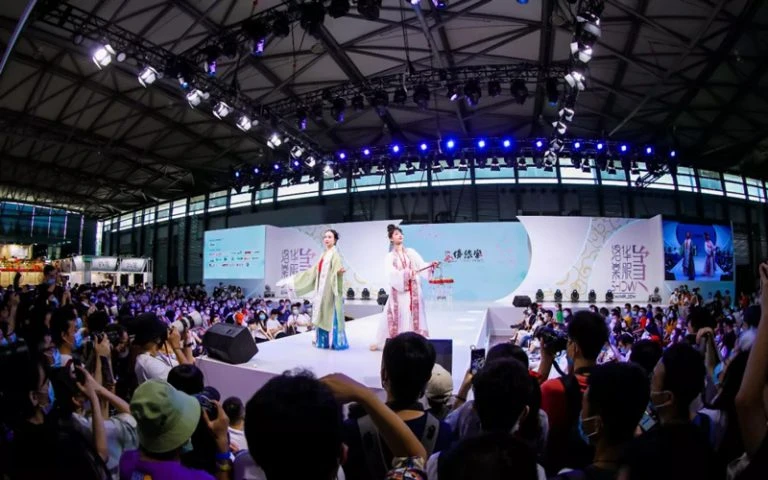 First Luochang Chinese Hanfu Show in ChinaJoy