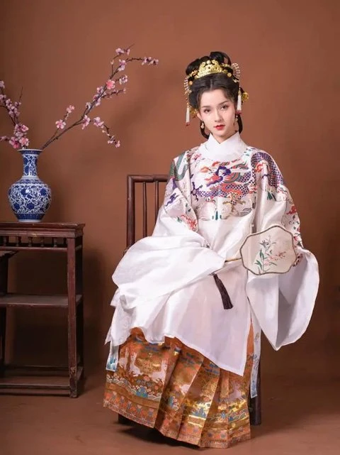 Four Sets of Hanfu Suits for Autumn - Elegant & Gorgeous