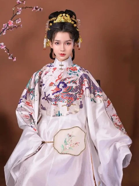 Four Sets of Hanfu Suits for Autumn - Elegant & Gorgeous