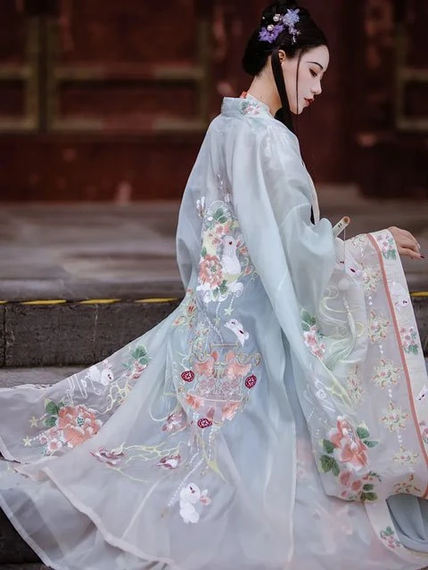 How to Celebrate the Mid-Autumn Festival?
