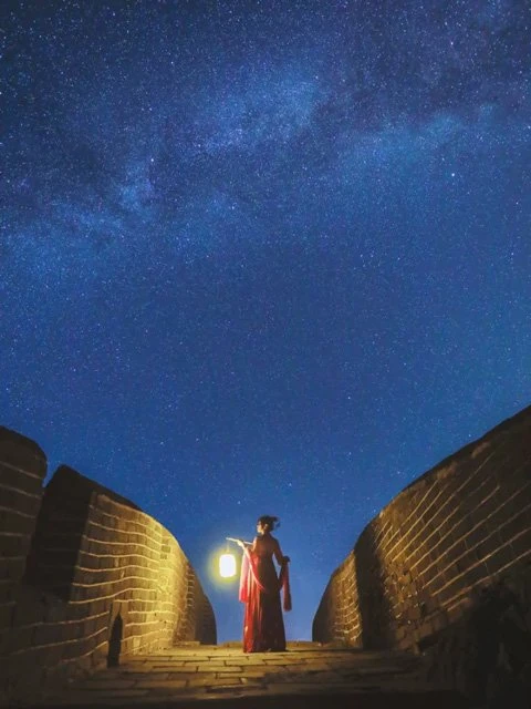 Perfect Combination of Hanfu Clothing & Beautiful Scenery