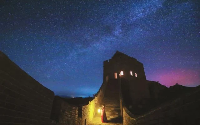 Perfect Combination of Hanfu Clothing & Beautiful Scenery