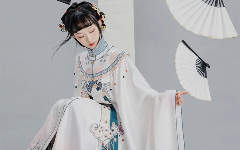12 Latest Fashion Chinese Clothing Hanfu Styles in Runway