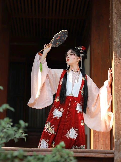 12 Latest Fashion Chinese Clothing Hanfu Styles in Runway