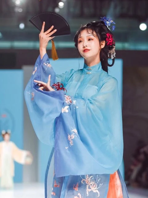 12 Latest Fashion Chinese Clothing Hanfu Styles in Runway