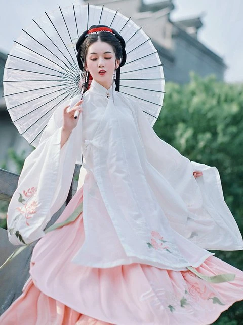 5 Adorable Pink Hanfu You'll Want to Wear