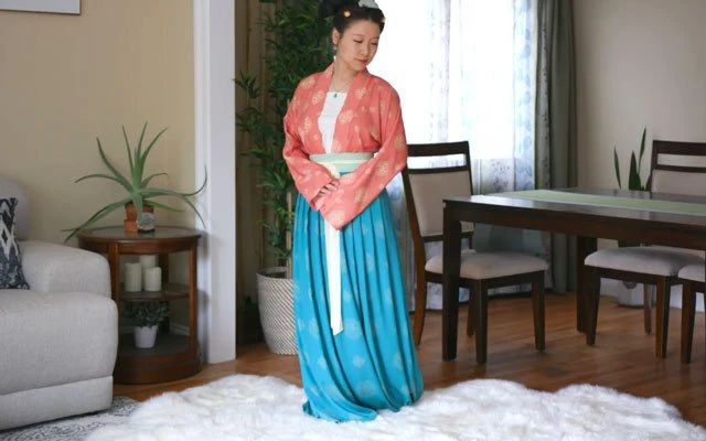 How to Wear Hanfu (2) – Tang Dynasty Qiyao Ruqun