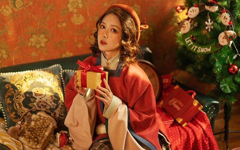 4 Sets Hanfu for Christmas That'll Make You Special