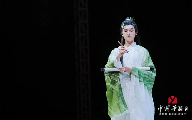 Live photos of Chinese National Costume Day on December 5